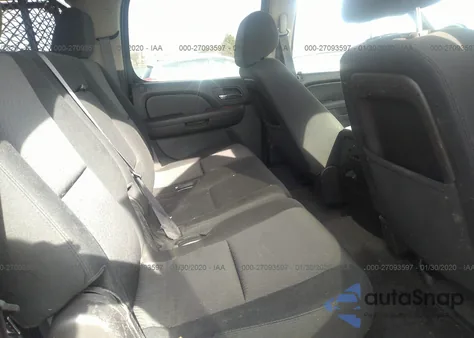 2011 Chevrolet Suburban 2500 Ls z USA, uszkodzony, nr VIN 1GNWKLEG0BR377865